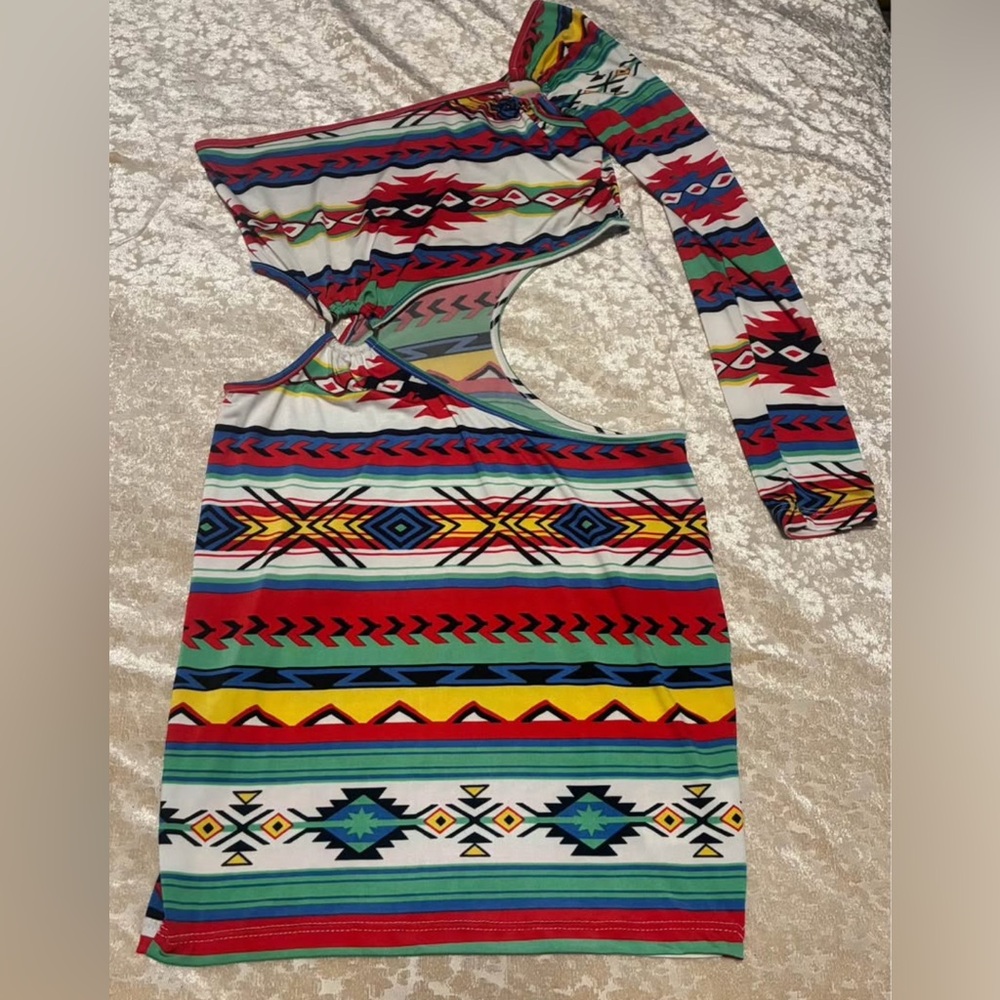 Brand new!! Colorful Geometric Patterned Dress size Small